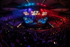 电子竞技巅峰之选：Intel电脑性能稳定引领电竞潮流